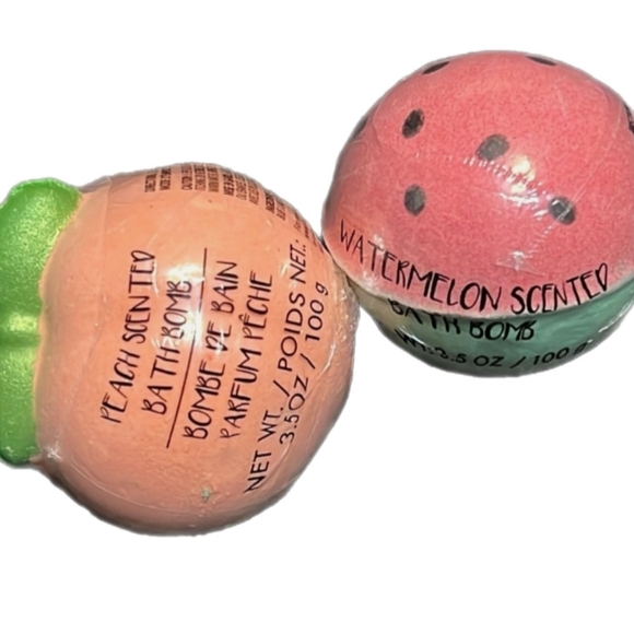 B•Pure Peach Shaped & Watermelon Scented Bath Bomb Set - Picture 3 of 4